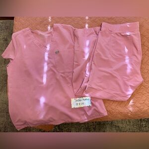 Figs XXL set in chalk pink